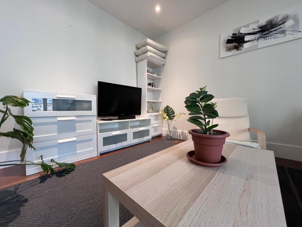 Deluxe 1-bed apartment in the city centre photo 4