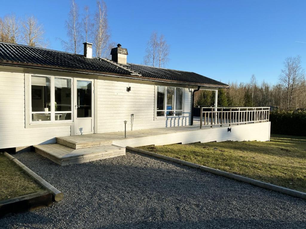 Nice cottage located by the lake Nommen photo 1