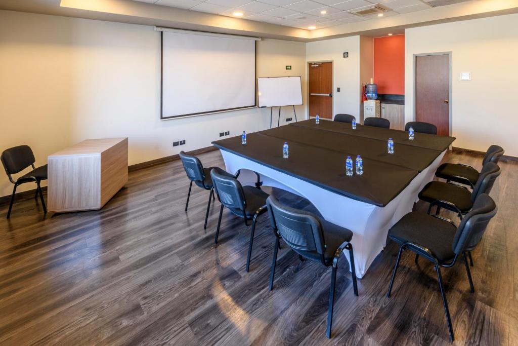 City Express Junior by Marriott Bogota Aeropuerto photo 1