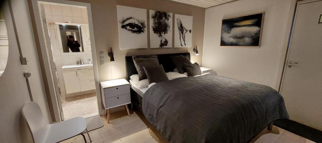 Toftegården Guesthouse - Apartments & Rooms photo 4