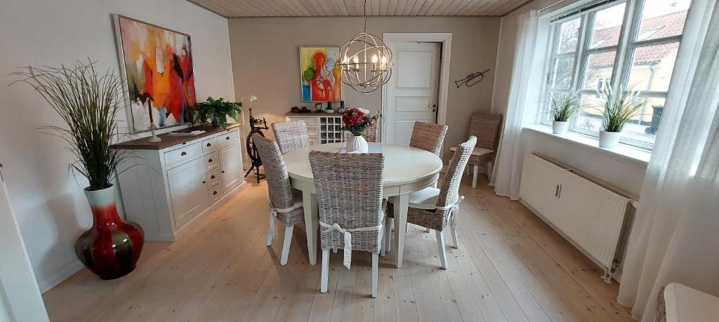 Toftegården Guesthouse - Apartments & Rooms photo 2