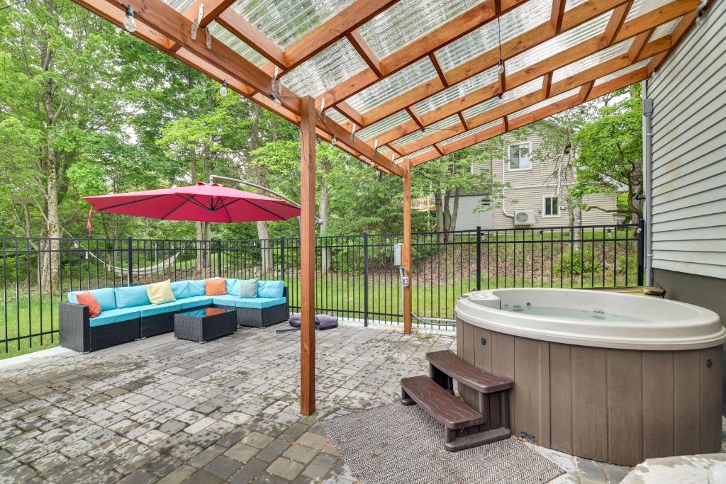 Peaceful Poconos Home Hot Tub and Game Room! photo 2