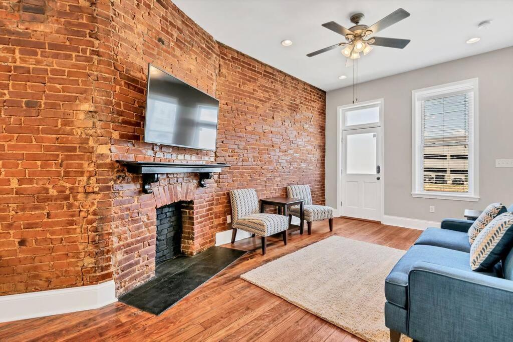 St Louis Townhome-Perfect for Groups photo 1