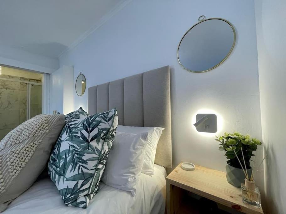 Knysna Studio Luxury Escape at HeadsView! photo 3
