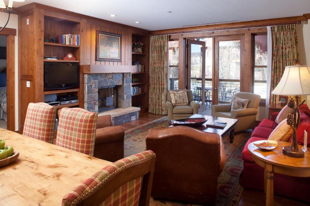 Countryside at Snowmass - CoralTree Residence Collection image