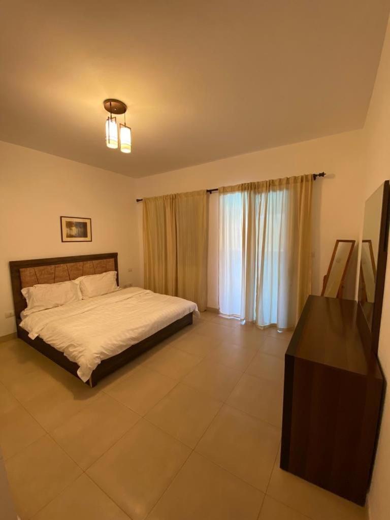 شقة مطلة على بركة سباحه photo 4