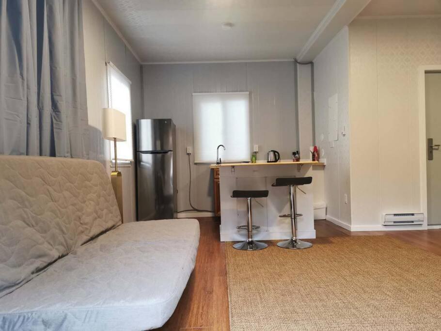 Seaside Serenity: Seal Bay Glamping Retreat,Studios photo 4