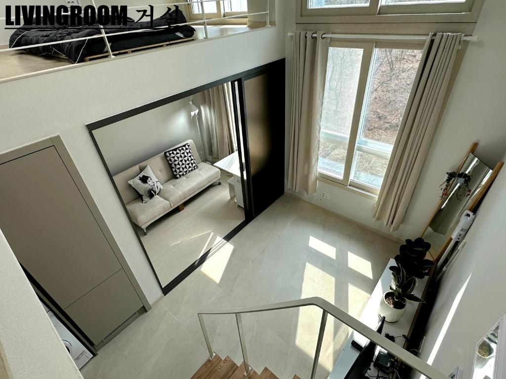 Near DMC, Fully furnished, Loft sturcture, New APT photo 1