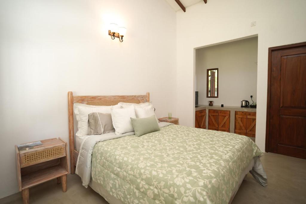 Summer House - Private villa close to International Airport BIA photo 2
