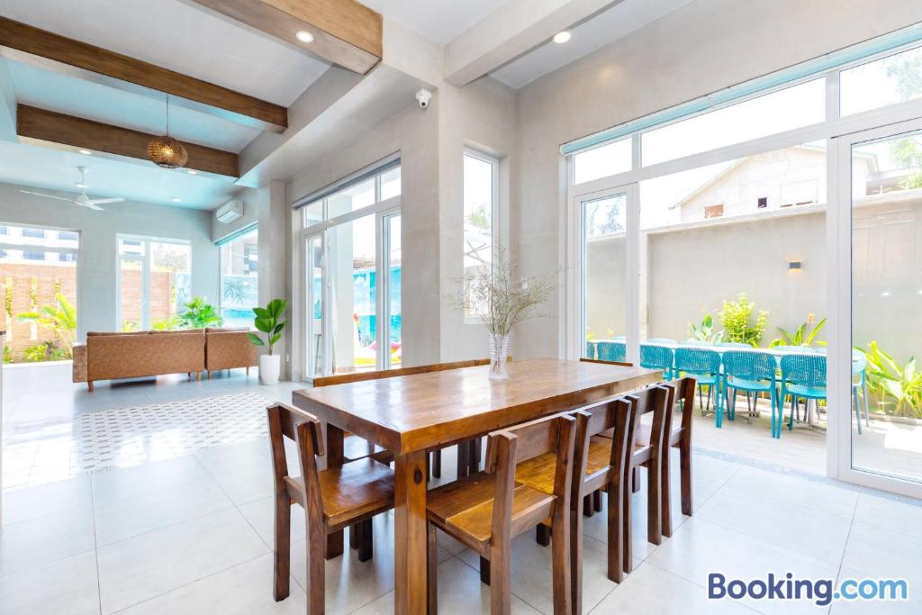 WHITE DAY Villages Gần Biển Long Cung