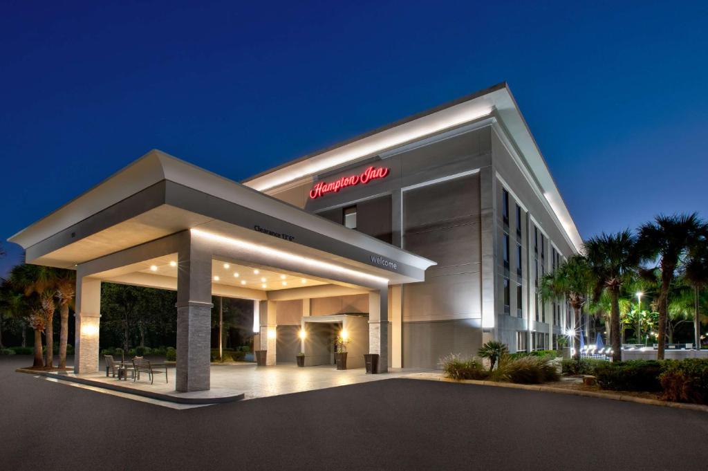 Hampton Inn Daytona/Ormond Beach photo 1