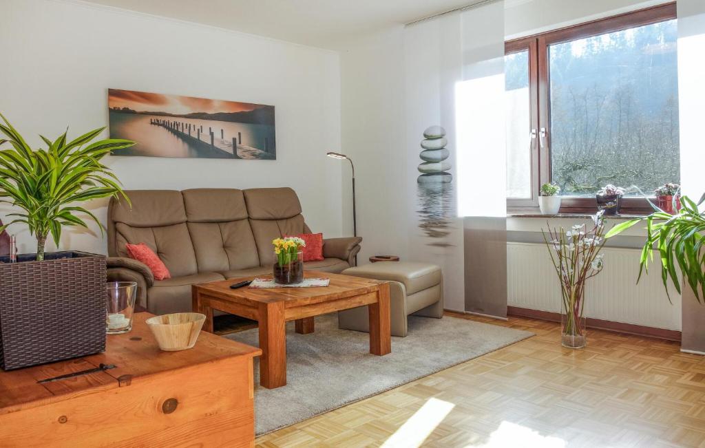 2 Bedroom Gorgeous Apartment In Finnentrop photo 2