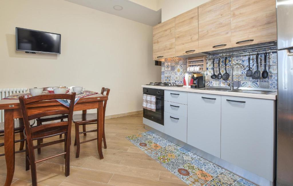 Lovely Home In Linguaglossa With Wifi photo 2