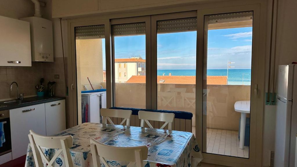 SE063 - Marzocca, delizioso bilocale comodo al mare