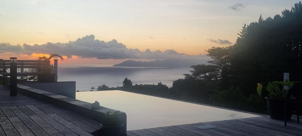 VILLA AHI'A AND CAR'S PACKAGE photo 1