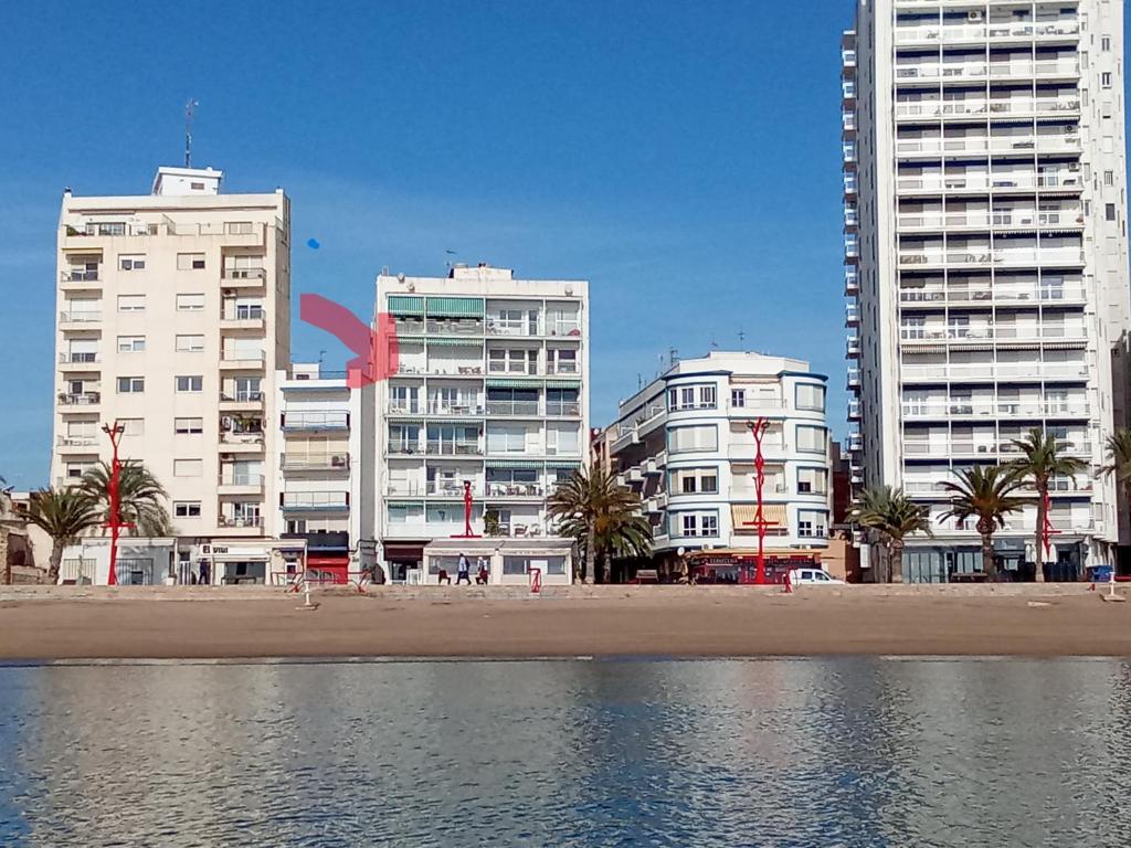 Piso en primera línea de playa photo 1