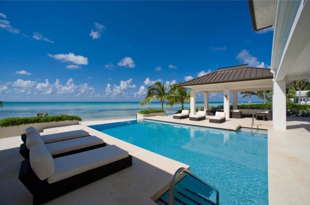 Sun Salutations villa photo 1