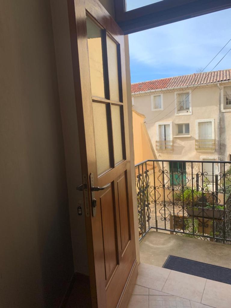 Comfortable Gite (3) in attractive Languedoc village photo 2