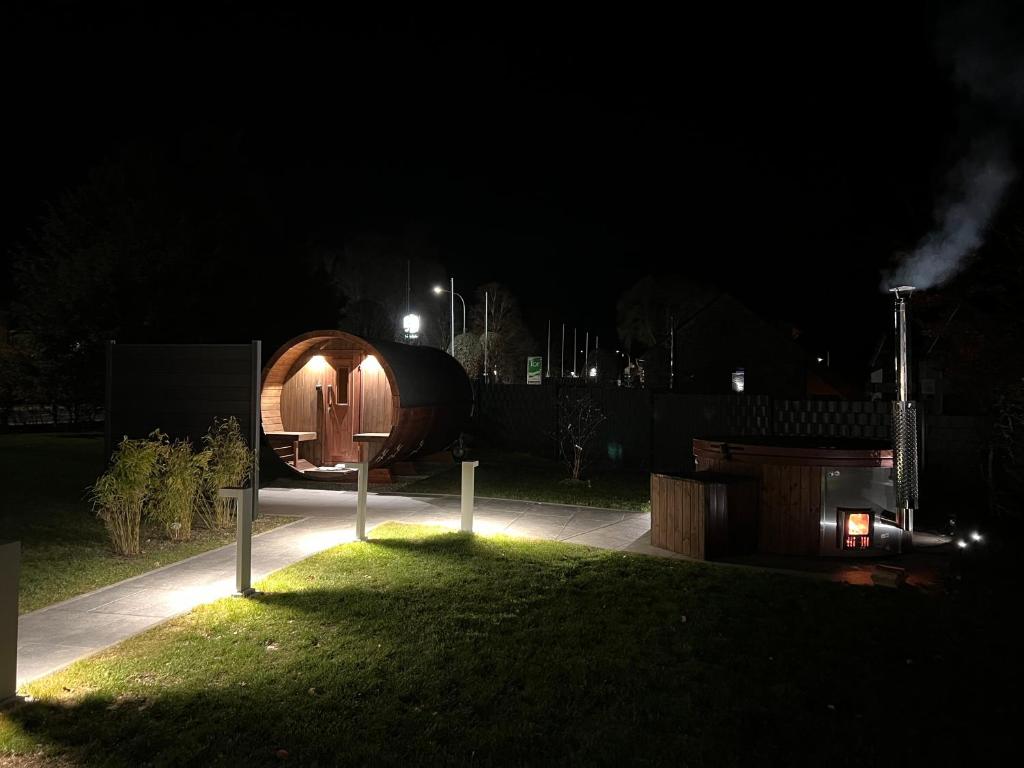 Traumfabrik Eifel mit Sauna & Whirlpool photo 1