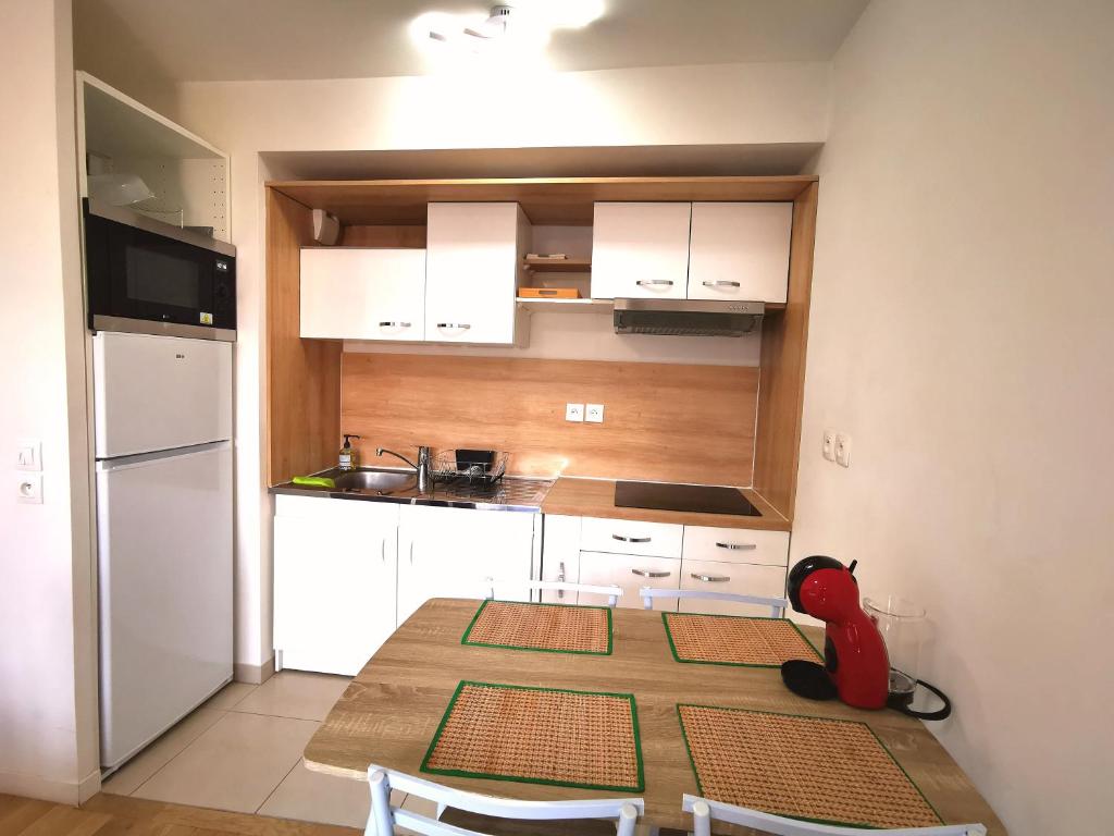 Entire appartment, 2 rooms confortable at Créteil photo 1