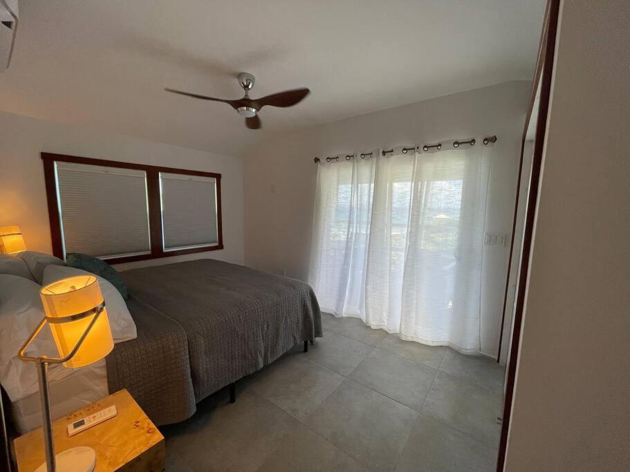 Sea Cave - Listen to the ocean from your bedroom! photo 1