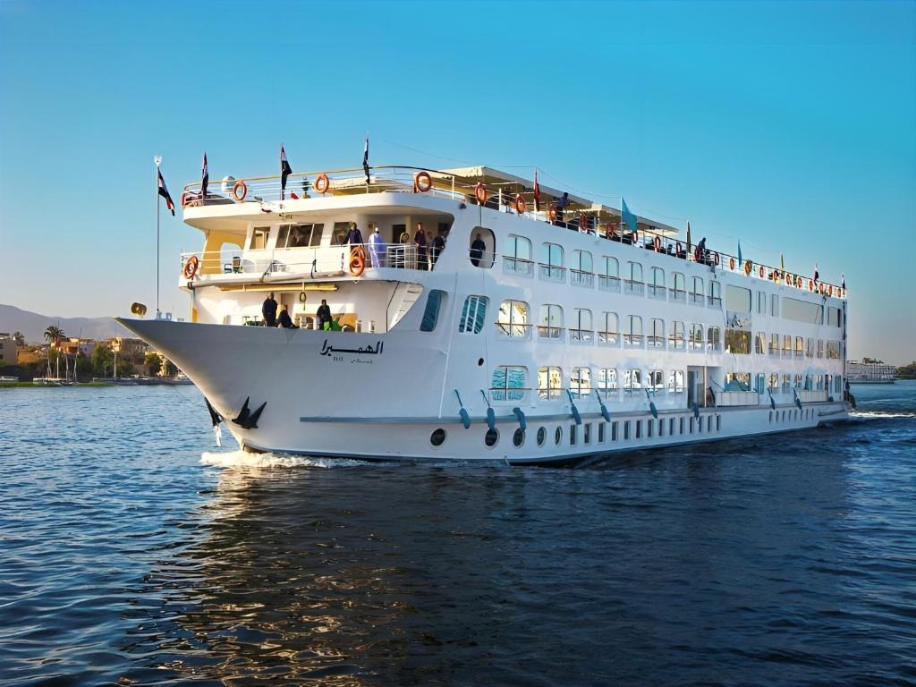 Nile cruise, Luxor, Aswan, Floating hotel Alhambra A F