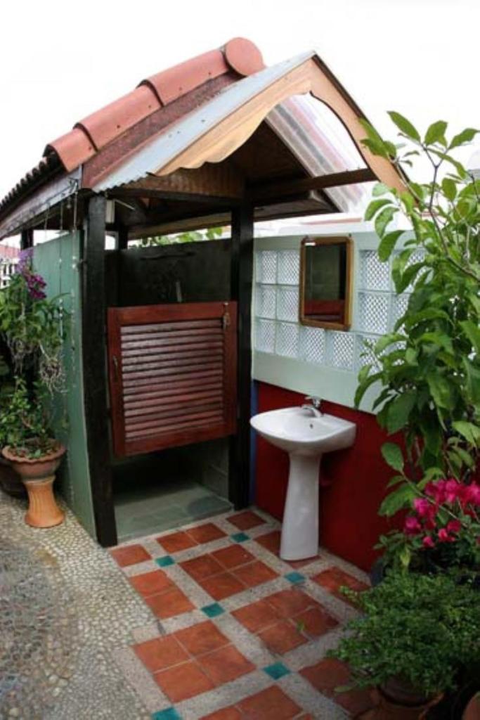 Двухместный (Улучшенный номер с кроватью размера «queen-size»), Shanti Lodge