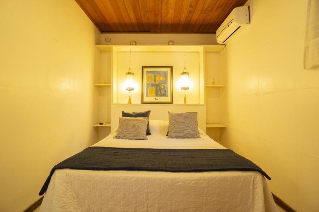Regina Apartments photo 1