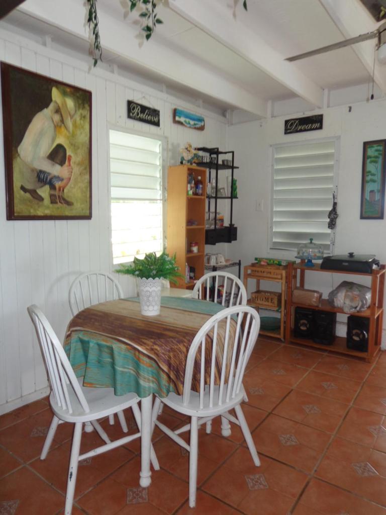 Bungalow Ocean View photo 2