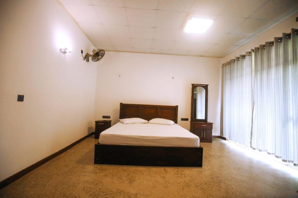Tharidu Hotel Dankotuwa photo 2