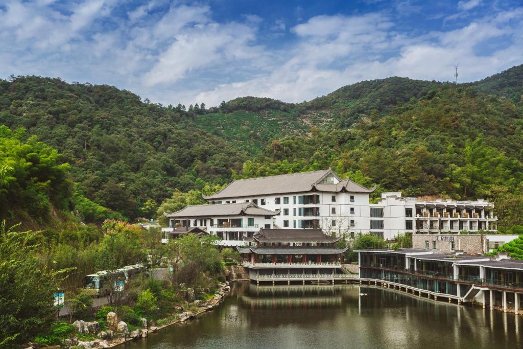 Hentique Resort Anji photo 1