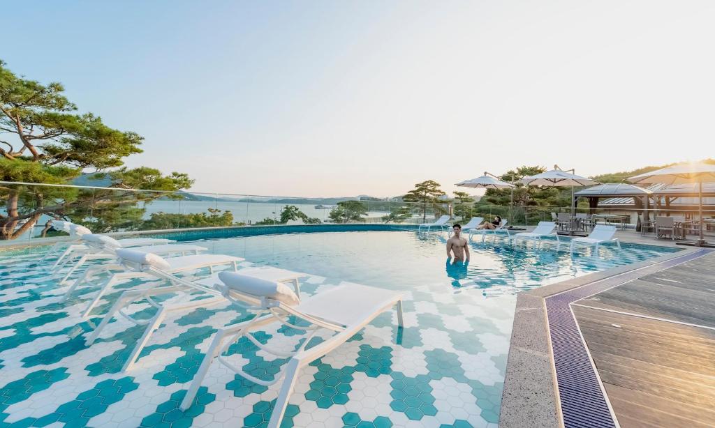 Goseong hansan marina photo 1