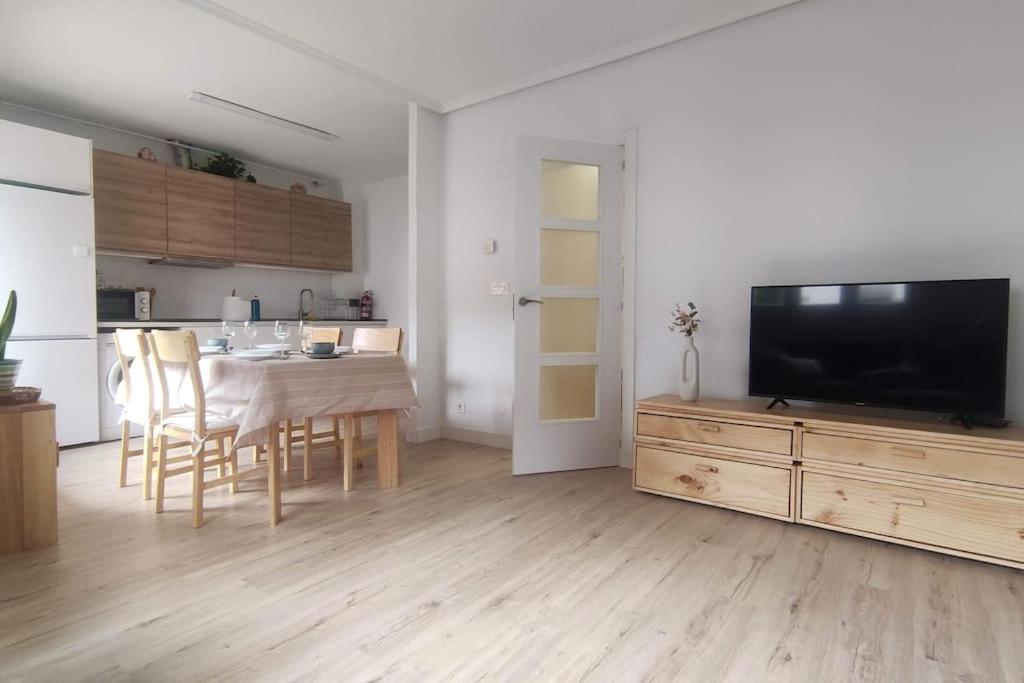 Apartamento reformado en 2024.