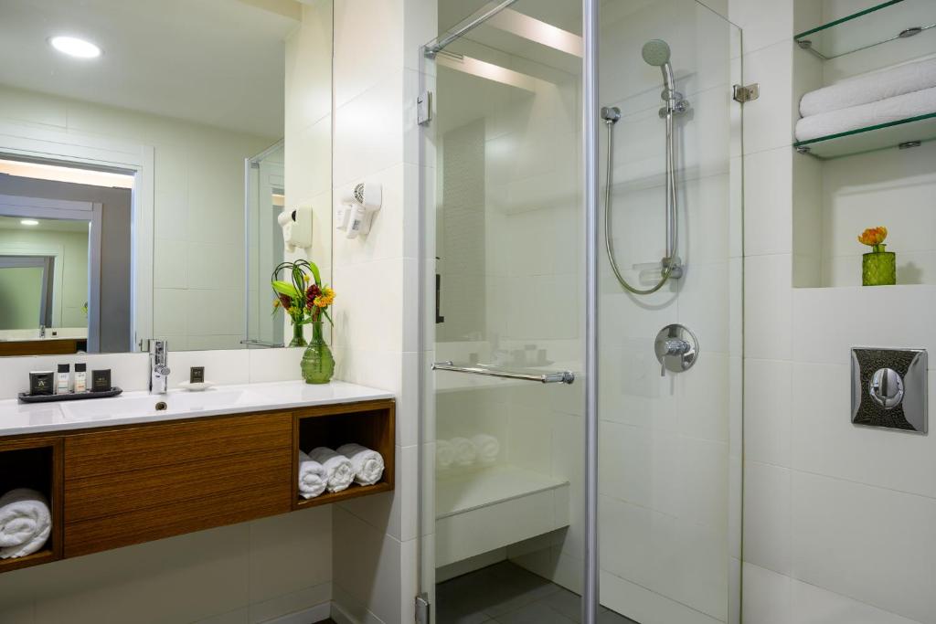 Sadot Hotel Ben Gurion Airport - an Atlas Boutique Hotel photo 3