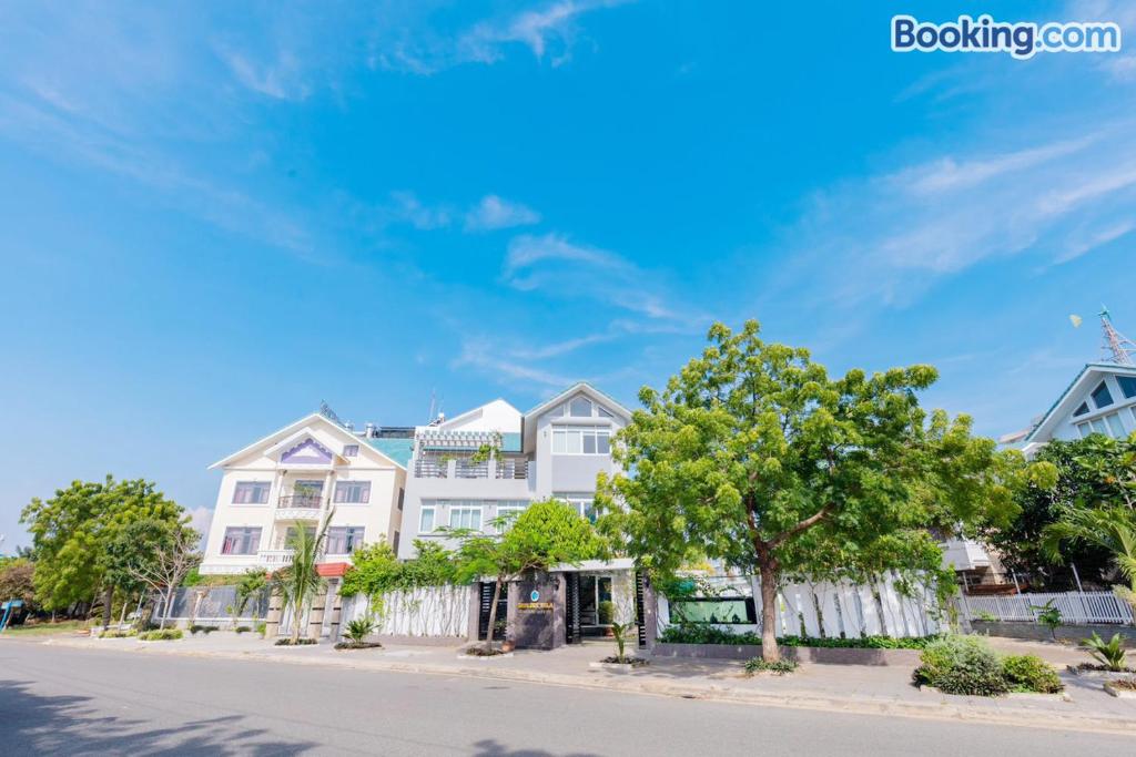 Villages WHITE DAY Hồ Bơi MAMA