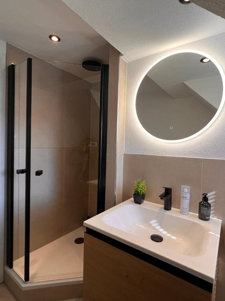 3 Zimmer Apartment mit Parkplatz - Sleepomat photo 2