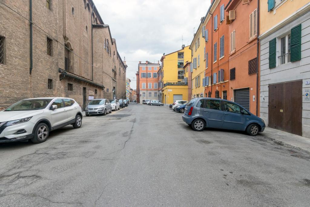 [A 2 passi da Piazza Grande] - Tap to explore photos