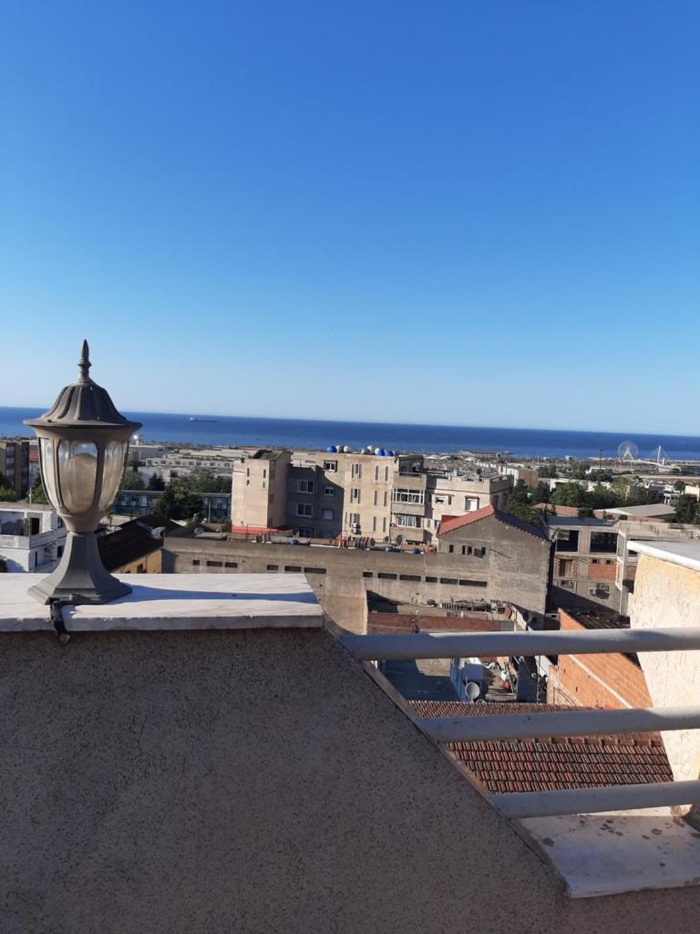 Bel appartement avec vue sir la naie d'alger