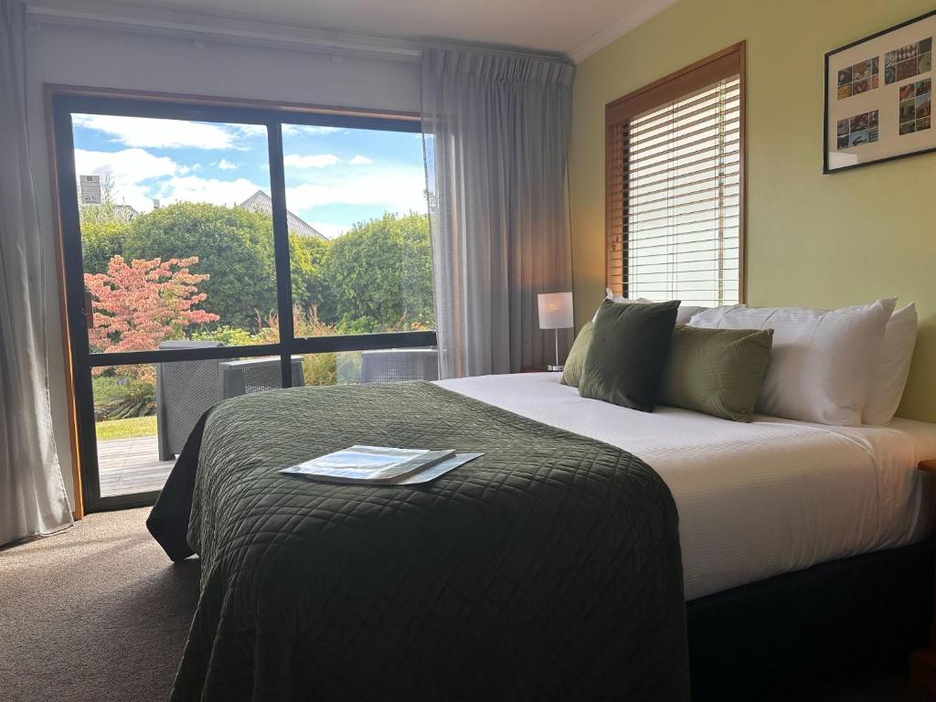 Wanaka Springs Lodge photo 1