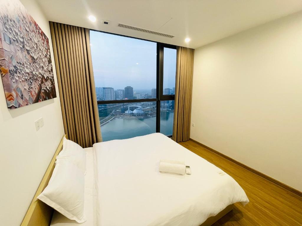 TITRI HOUSE - VINHOMES SKYLAKE APT