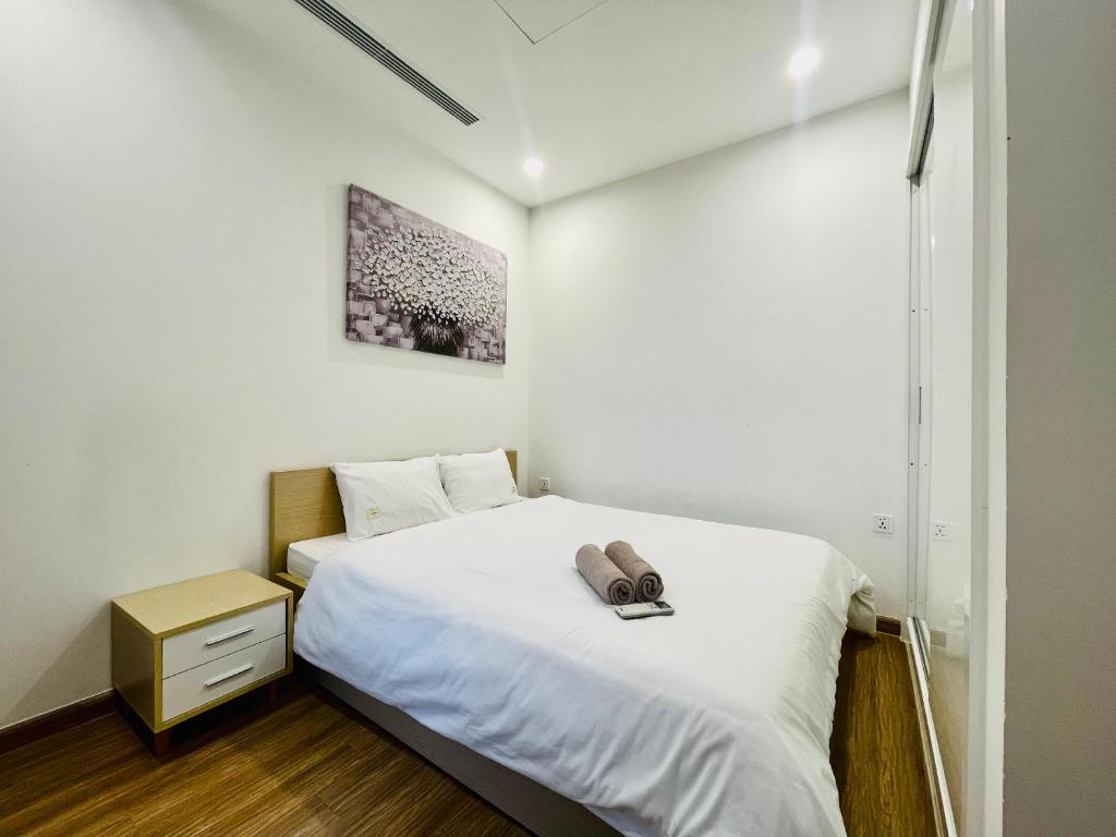 TITRI HOUSE - VINHOMES SKYLAKE APT