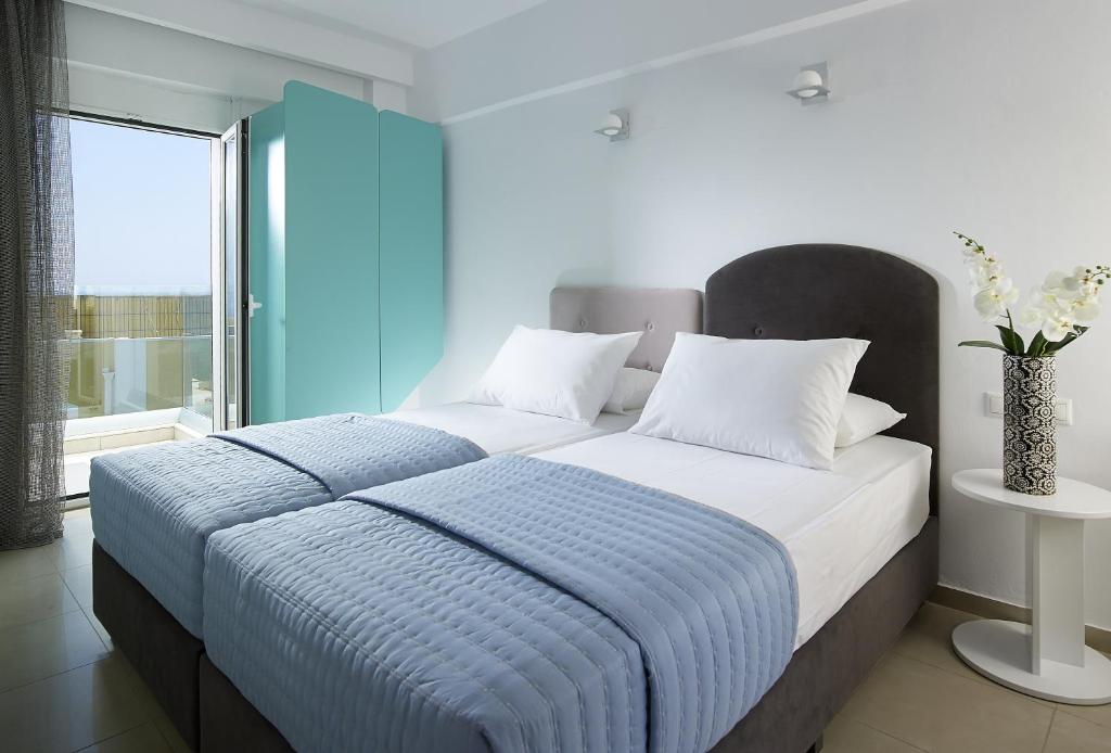 Coral Hotel photo 3