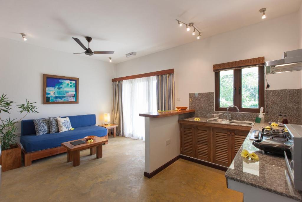 L'Hirondelle Self Catering Guest House photo 3