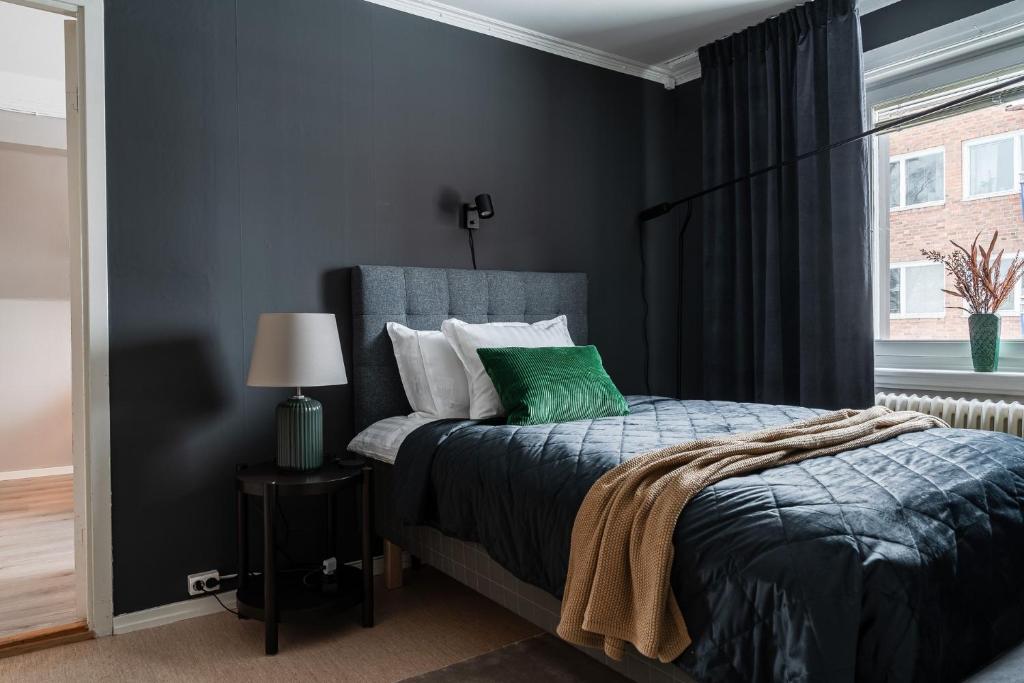 Guestly Homes - Central Charm photo 1