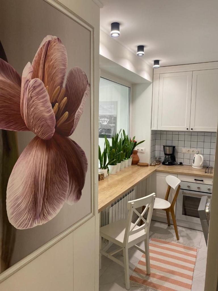 Best apartments on Lyatoshinsky street