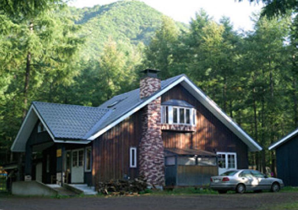 Concierge's custom-made unique Japan activity and camping in forest photo 4