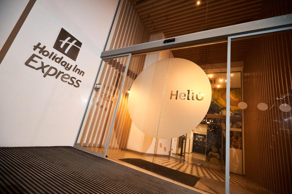 Holiday Inn Express - Malta, an IHG Hotel photo 1