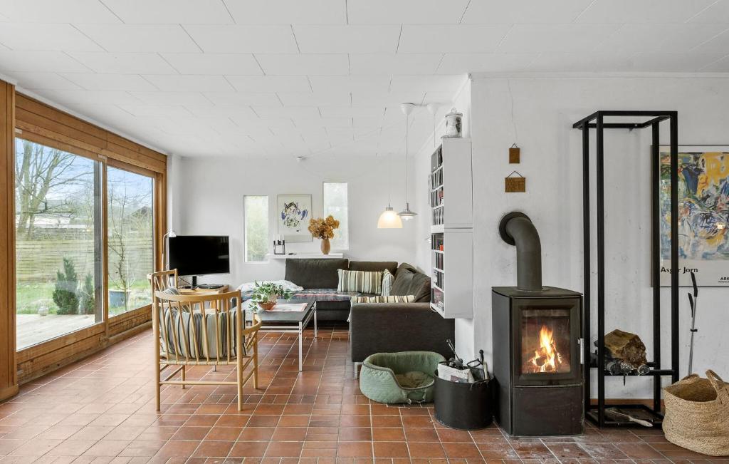 Lovely Home In Mern With Wifi photo 3