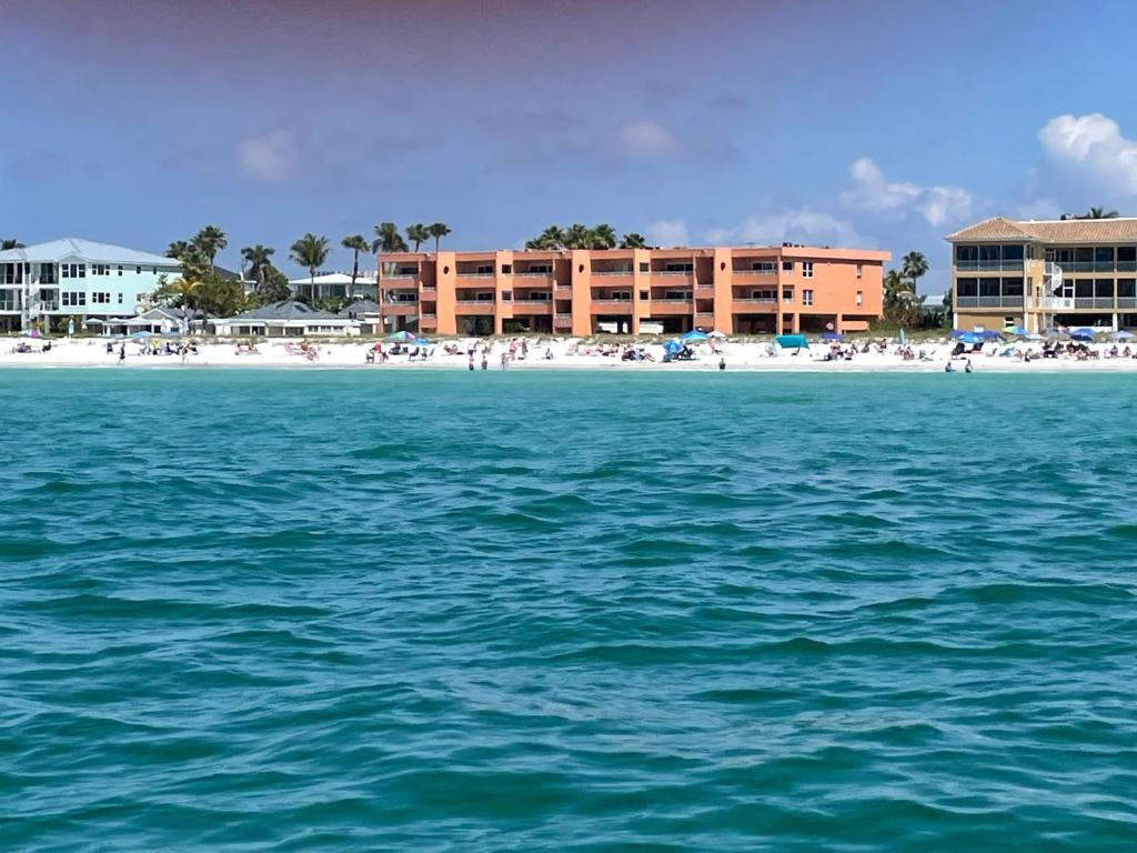 Coquina Beach Club 109 photo 1