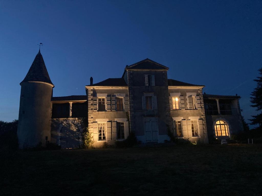 Château des Fouilloux photo 1